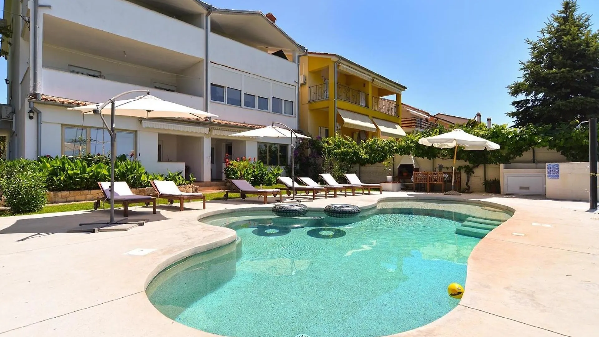 Ferienwohnung Fuer 4 Personen Ca 40 Qm In Fazana-Surida, Istrien Istrische Riviera Valbandon Kroatien